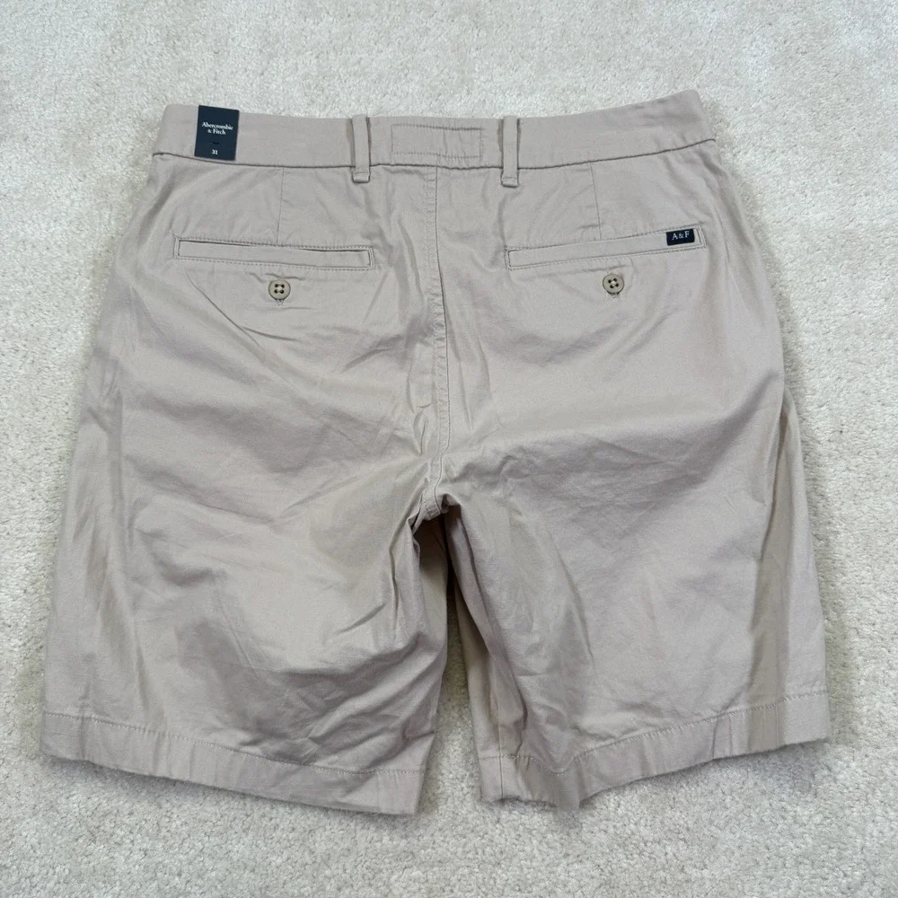 NWT Abercrombie & Fitch Plainfront Shorts Mens 32 (tagged 31) Khaki Classic